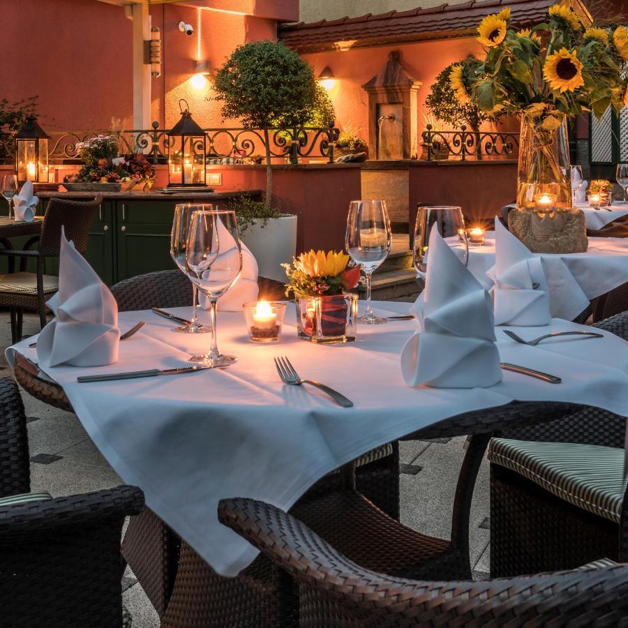 Landhotel Restaurant Zur Krone Gottenheim Exterior photo