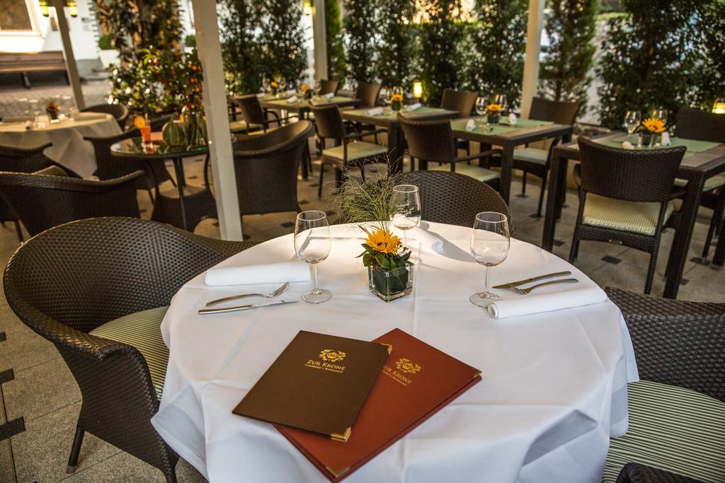 Landhotel Restaurant Zur Krone Gottenheim Exterior photo