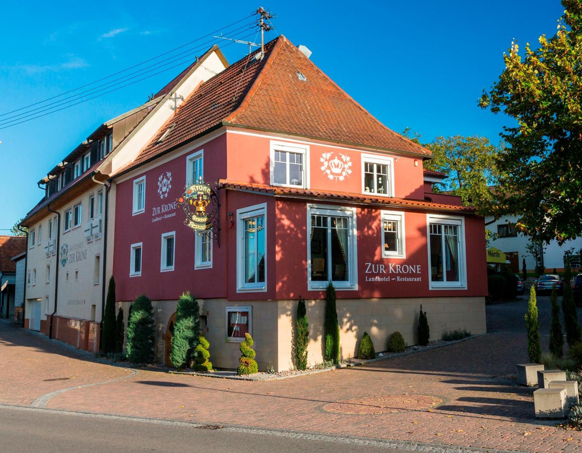 Landhotel Restaurant Zur Krone Gottenheim Exterior photo